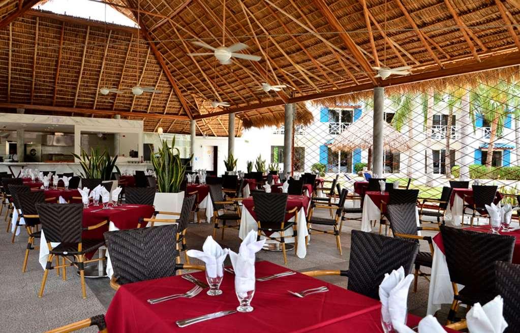 Playa Blanca Beach Resort Restaurant photo